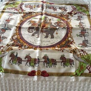 HERMÈS Elegant 'Caparacons de la France et de L’Inde' Animal Motif Scarf